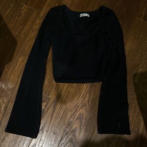 Black Long Sleeve Crop Top